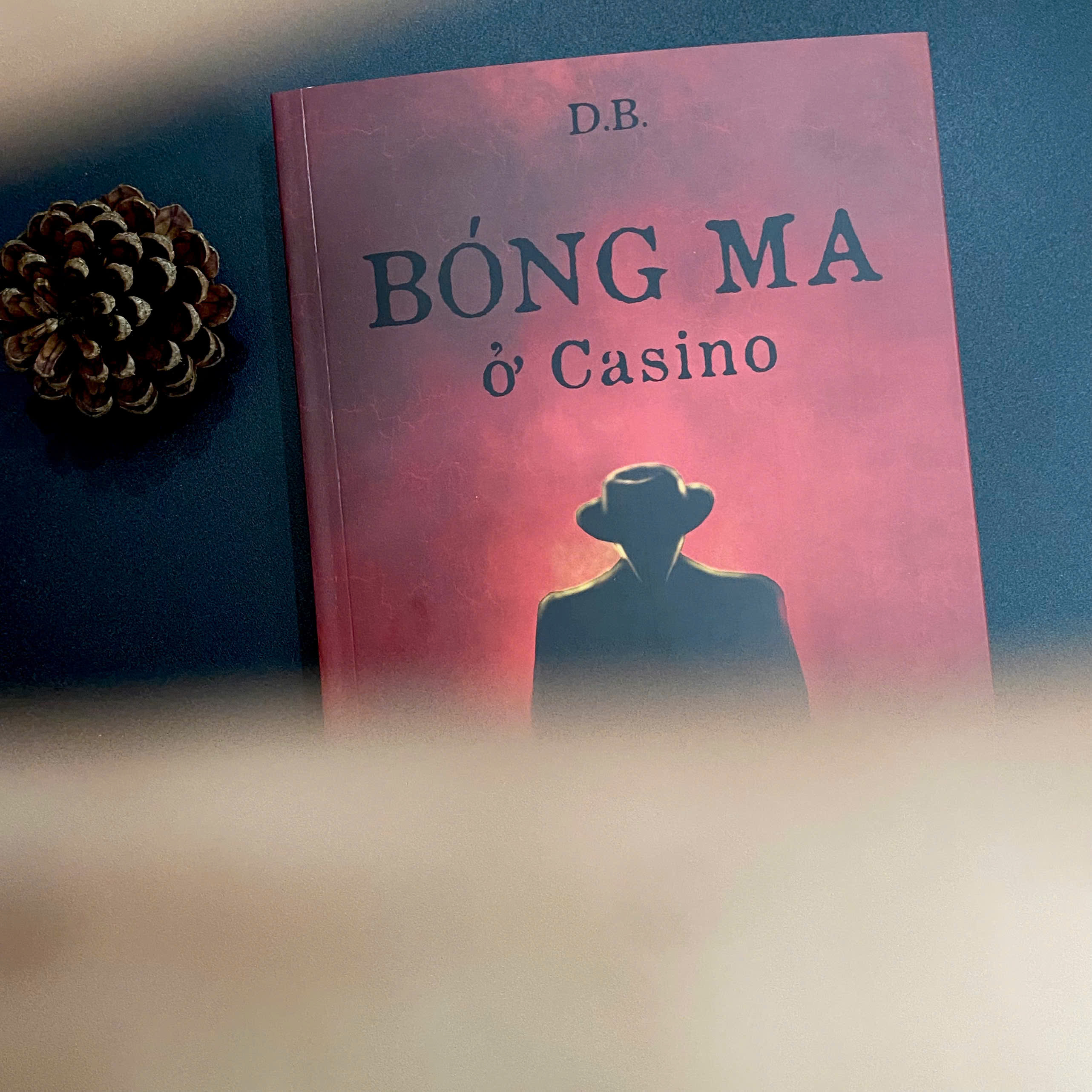Sách - Bóng ma ở Casino