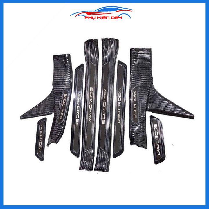 Bộ ốp bậc cửa trong ngoài nẹp bước chân Corolla Cross 2020 vân Titan chống trầy trang trí xe
