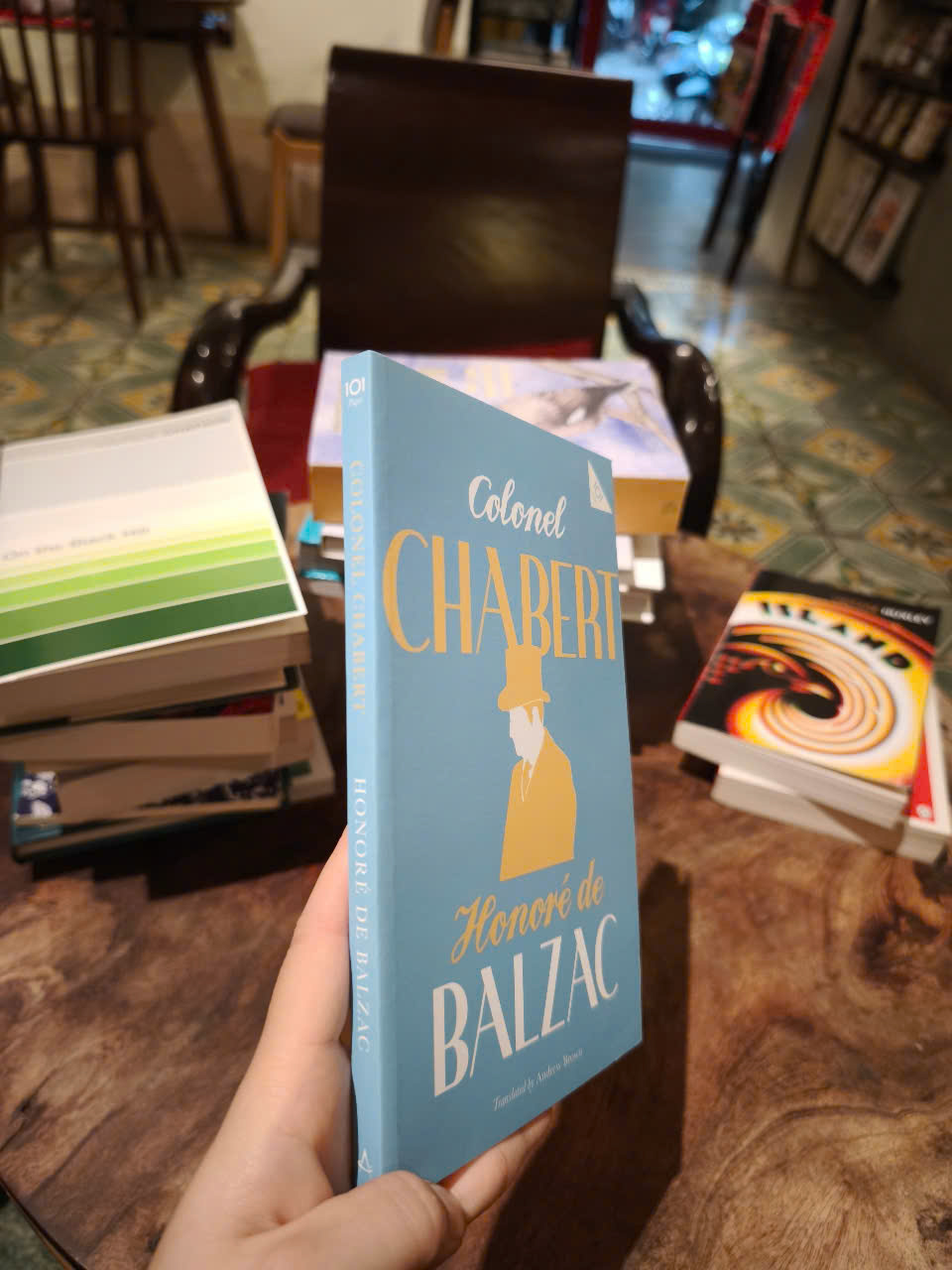 Sách - Colonel Chabert by Honoré de Balzac - Classics / Fiction in English