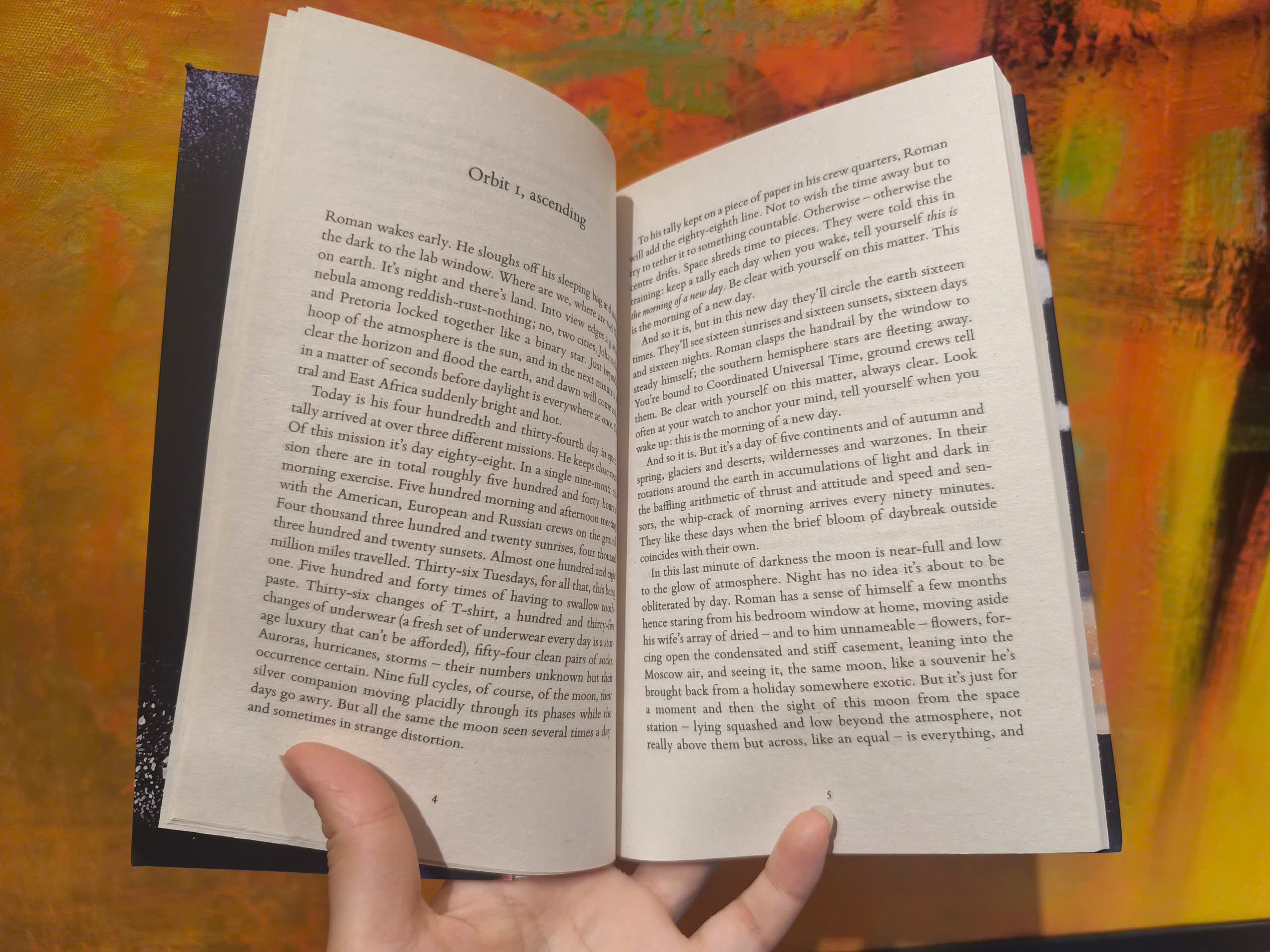 Sách - Orbital by Samantha Harvey - Best Science Fiction & Fantasy/Booker Prize Winner 2024