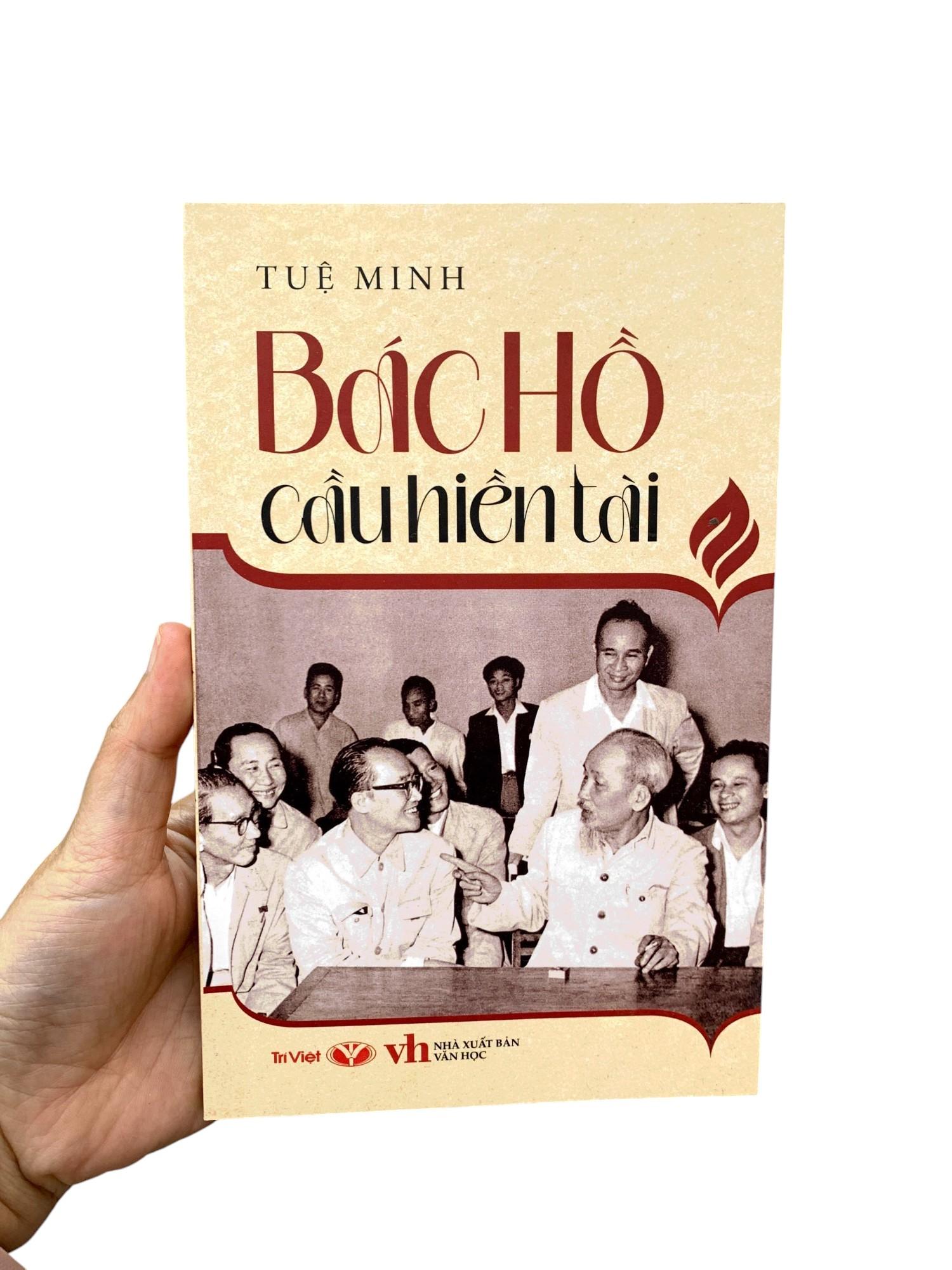 Sách - Bác Hồ Cầu Hiền Tài (Tái Bản 2025)