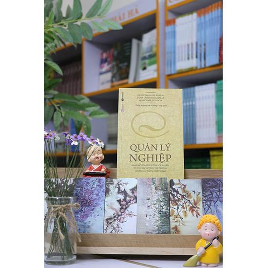 Sách - Quản Lý Nghiệp ( Tặng Postcard )