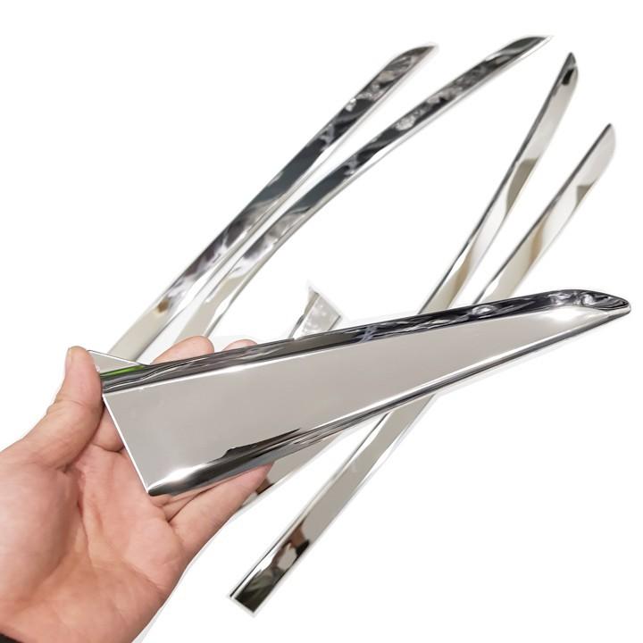 Nẹp Chân Kính + Viên Cong Kính Inox Dành Cho Xe Ertiga 2019 2020