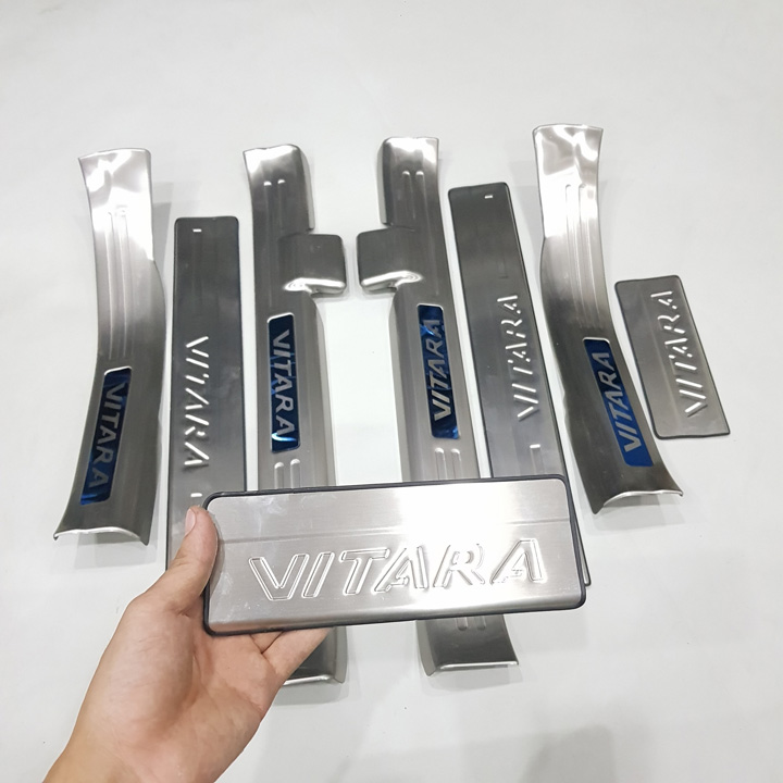 Bộ Ốp bậc cửa, Nẹp bước chân INOX dành cho xe Suzuki Vitara 2015-2019
