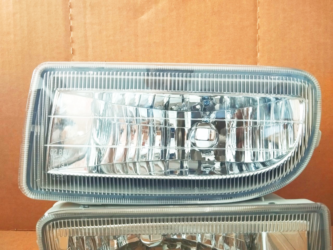 Bộ 2 Đèn Gầm Sương Mù Toyota Land Cruiser 100 4.5L (1998-2007)