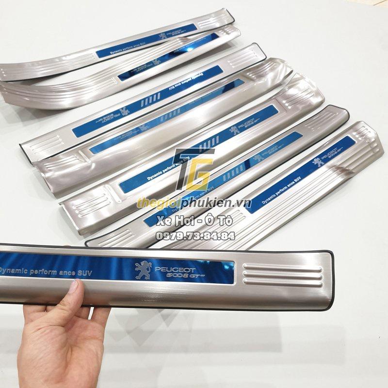 BỘ SẢN PHẨM Nẹp bước chân và ốp chống trầy cốp Peugeot 5008 - Mẫu Inox