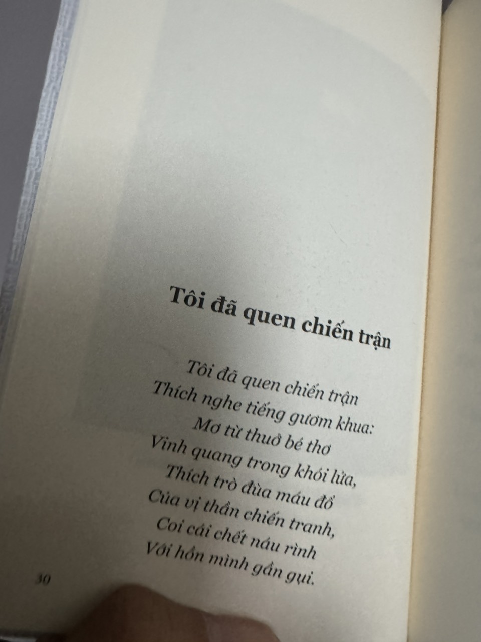 A.S.Pushkin THƠ TRỮ TÌNH - A.S.Pushkin - Hoàng Thúy Toàn và Vũ Thế Khôi dịch - Đông Tây - NXB Văn học