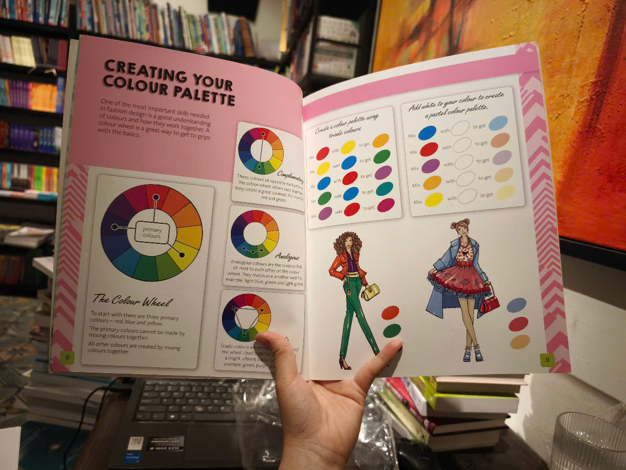 Sách - Drawing Fashion: Creating a Collection by Hilary Lovell - Fashion