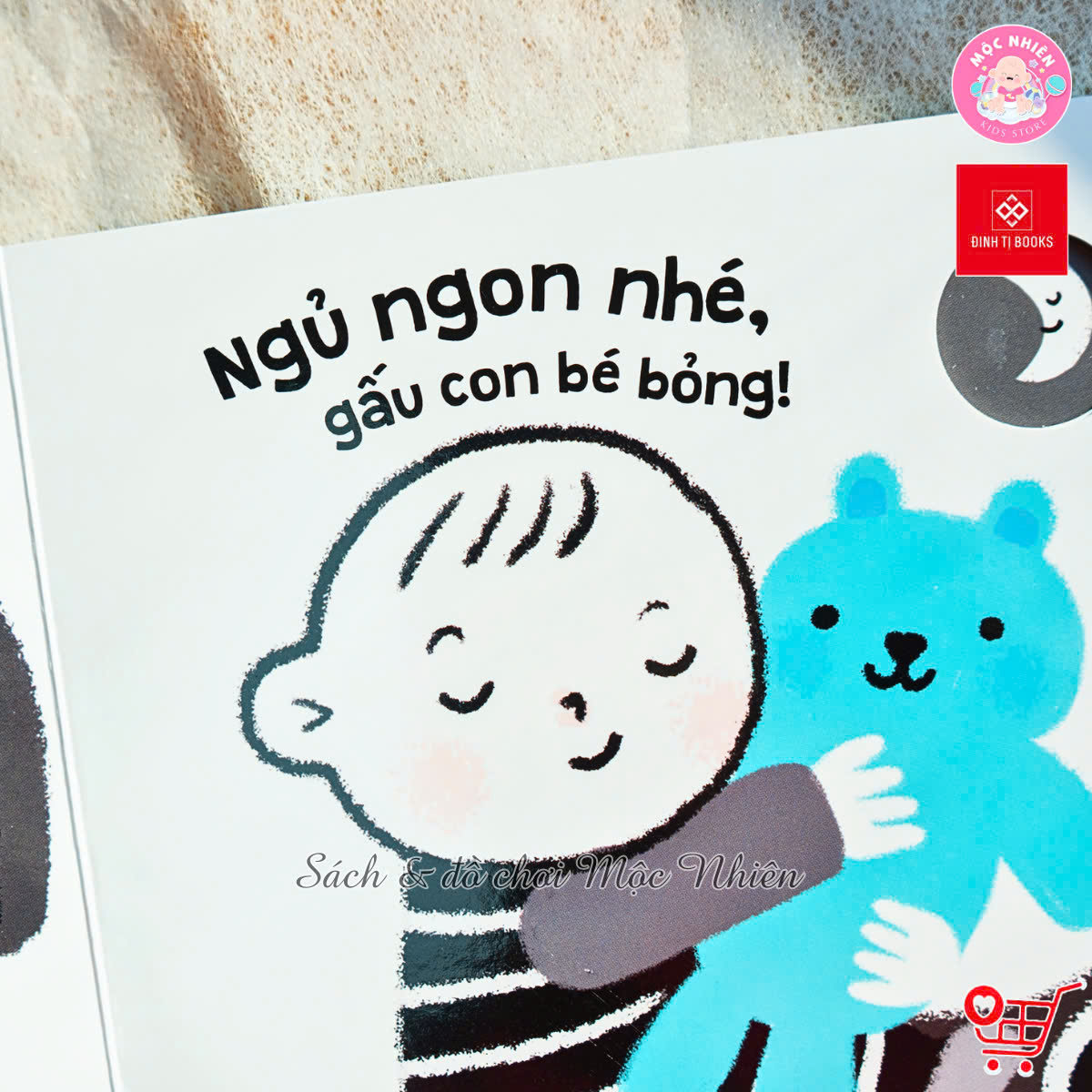 Sách kích thích thị giác - Đen trắng và màu sắc tương phản cho bé 0 -3 tuổi - Đinh Tị Books
