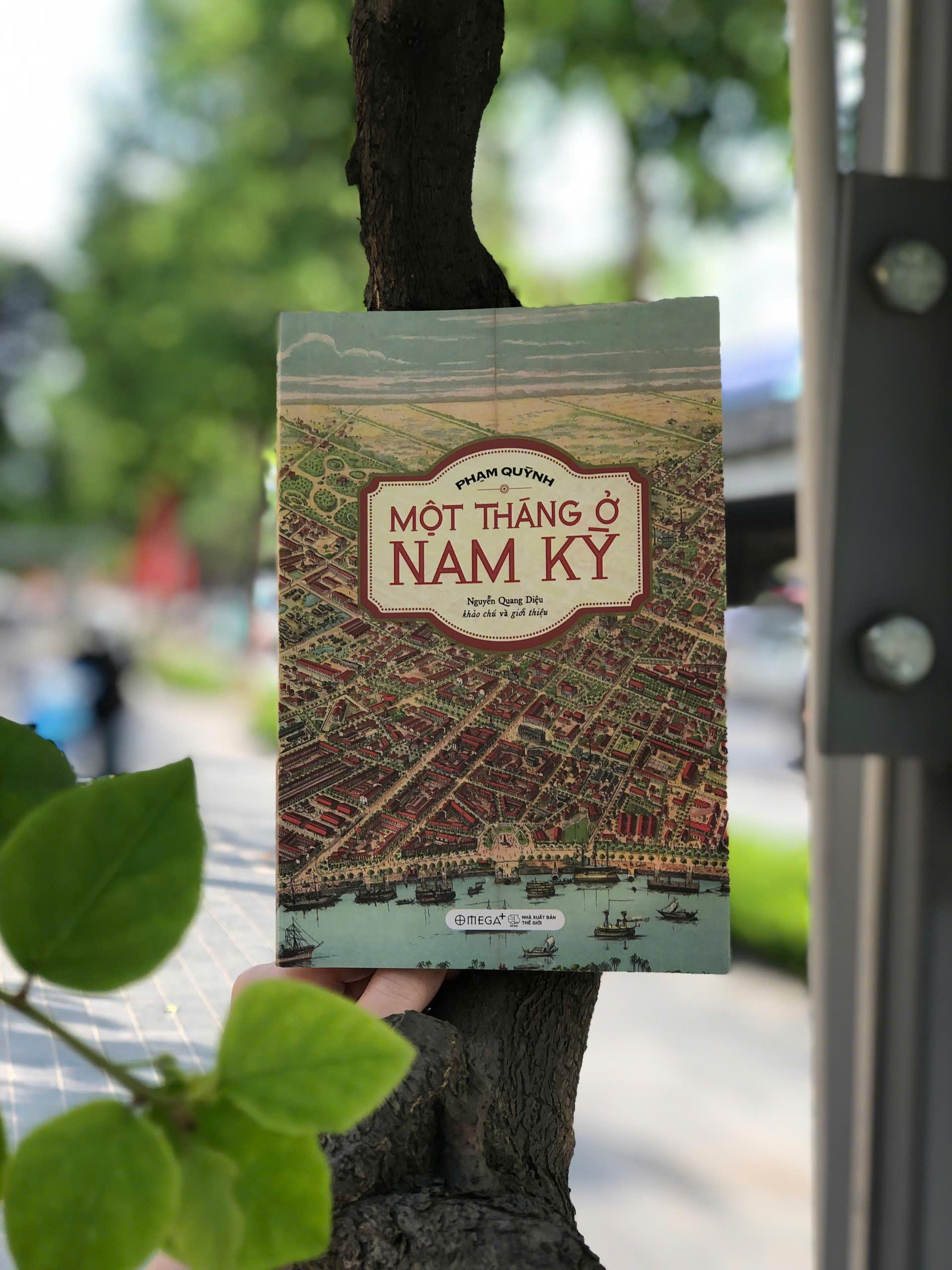 Sách - Một Tháng Ở Nam Kỳ