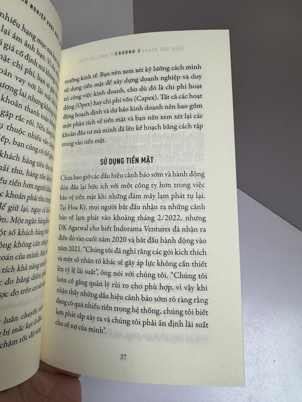 LÃNH ĐẠO DOANH NGHIỆP VƯỢT QUA LẠM PHÁT - Ram Charan & Geri Willihan - Mai Chí Trung dịch - Nhà xuất bản Trẻ.