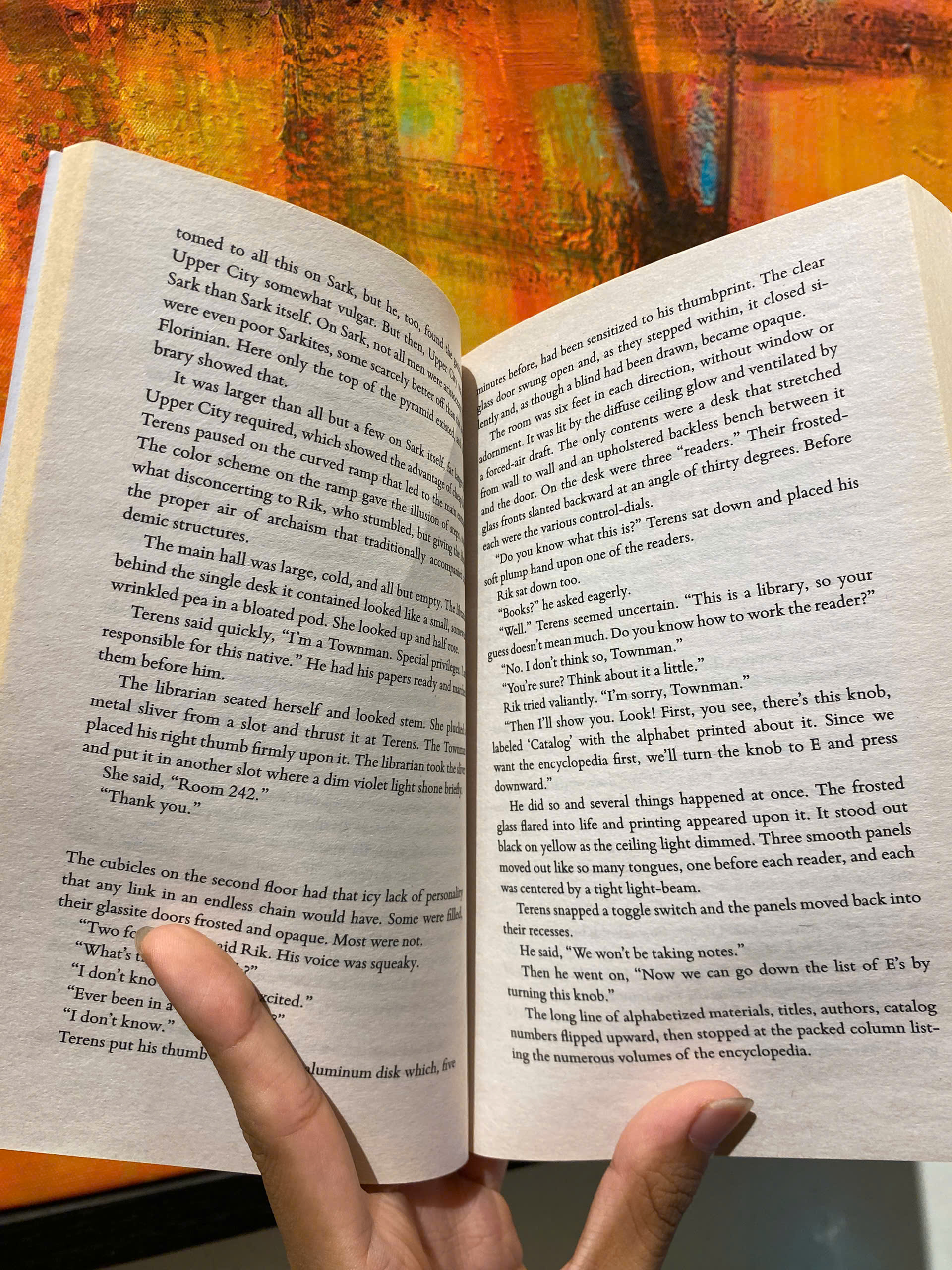 Sách - The Currents Of Space by Isaac Asimov / English Science Fiction / Sách Ngoại văn Khoa học viễn tưởng nhập khẩu