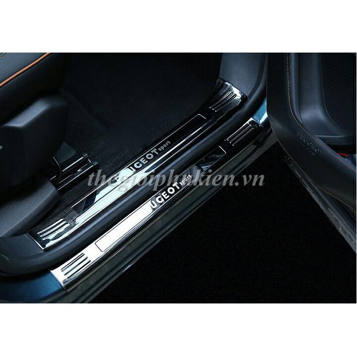 Bộ Ốp bậc cửa, Nẹp bước chân Peugeot 3008 – Mẫu Titan