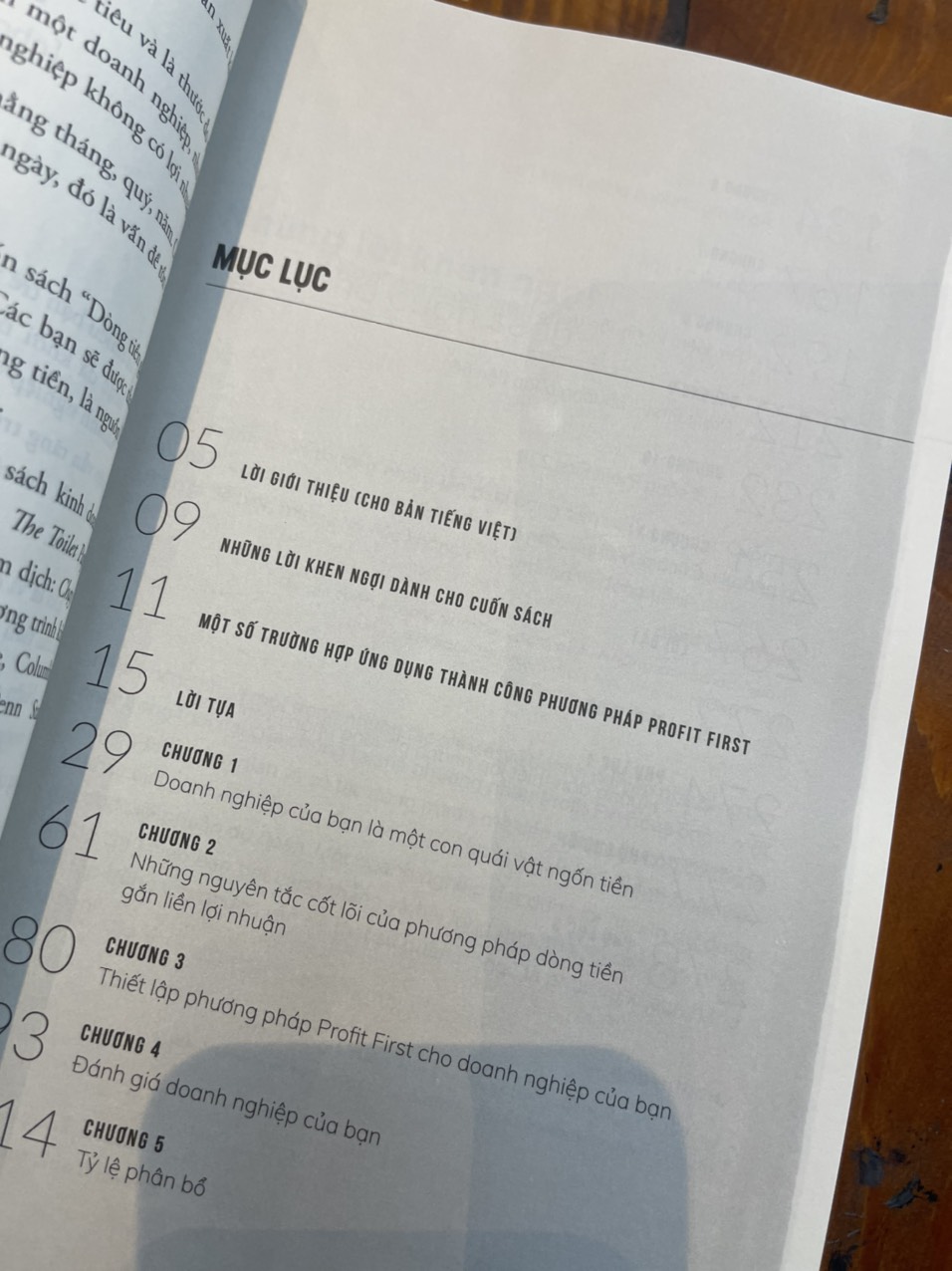 PROFIT FIRST - Dòng tiền gắn liền lợi nhuận – Mike Michalowicz - Alphabooks -Nhà Xuất Bản Công Thương