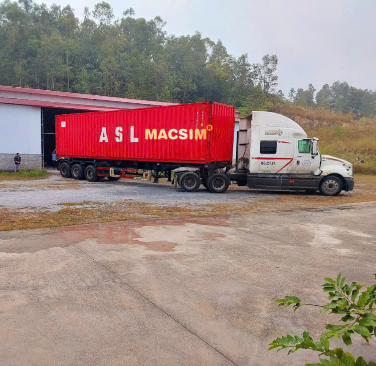 Bạt phủ ô tô Toyota Altis chất liệu Polyester - màu đen cao cấp MACSIM màu đen - sử dụng trong nhà và ngoài trời