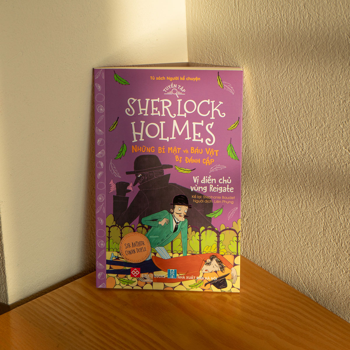 Tuyển tập Sherlock Holmes - Những bí mật và báu vật bị đánh cắp- Vị điền chủ vùng Reigate
