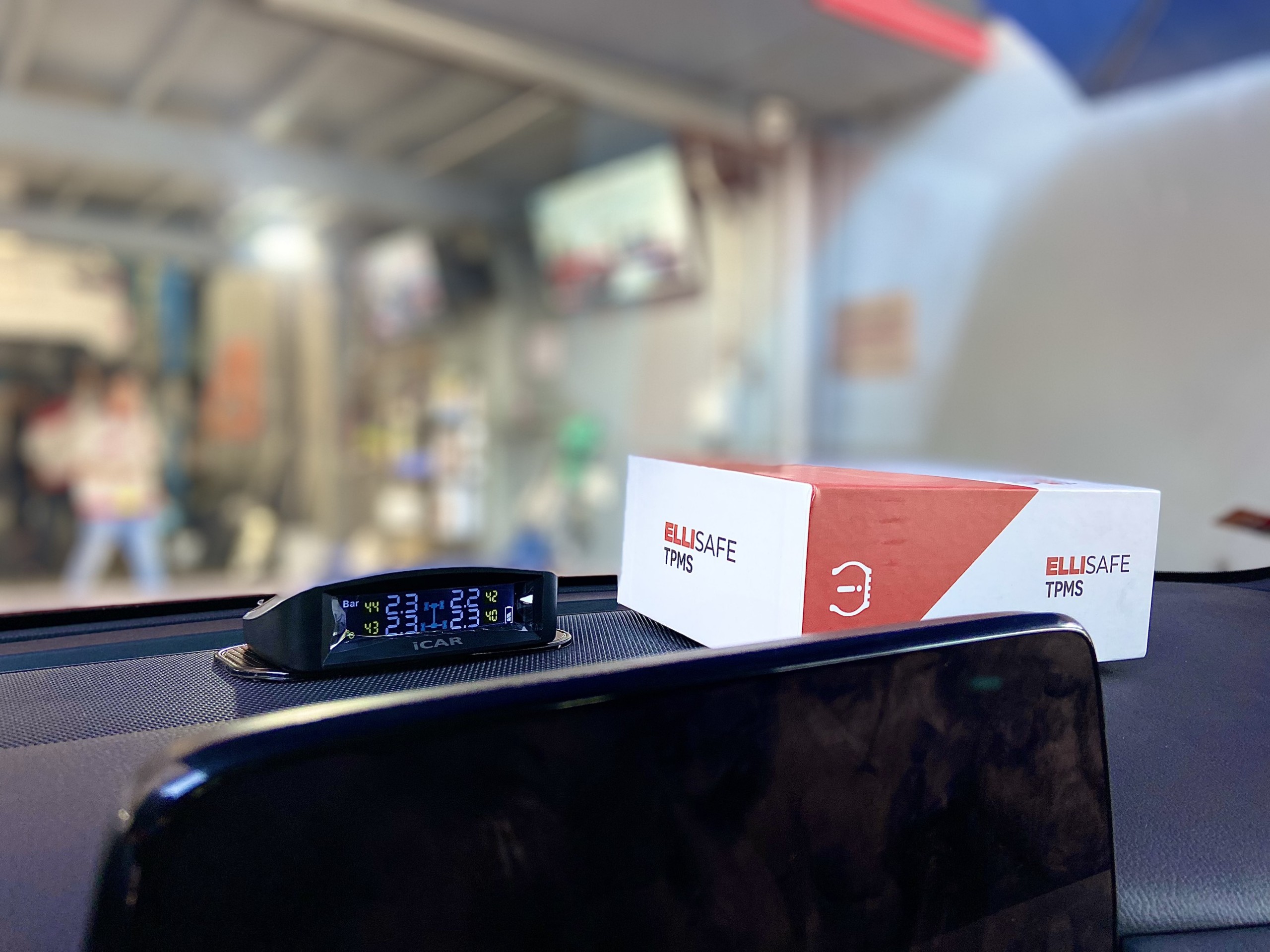 Cảm Biến Áp Suất Lốp ICAR TN405 Tích Hợp Lên Màn Hình Mini Đặt Taplo - Phù Hợp Tất Cả Dòng Xe.
