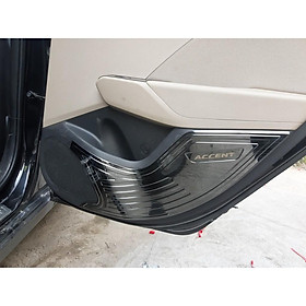 Bộ ốp tapli cánh cửa Titan cho xe Hyundai Accent form 2018-2020 tặng kèm keo nước trợ dính 3M chắc chắn