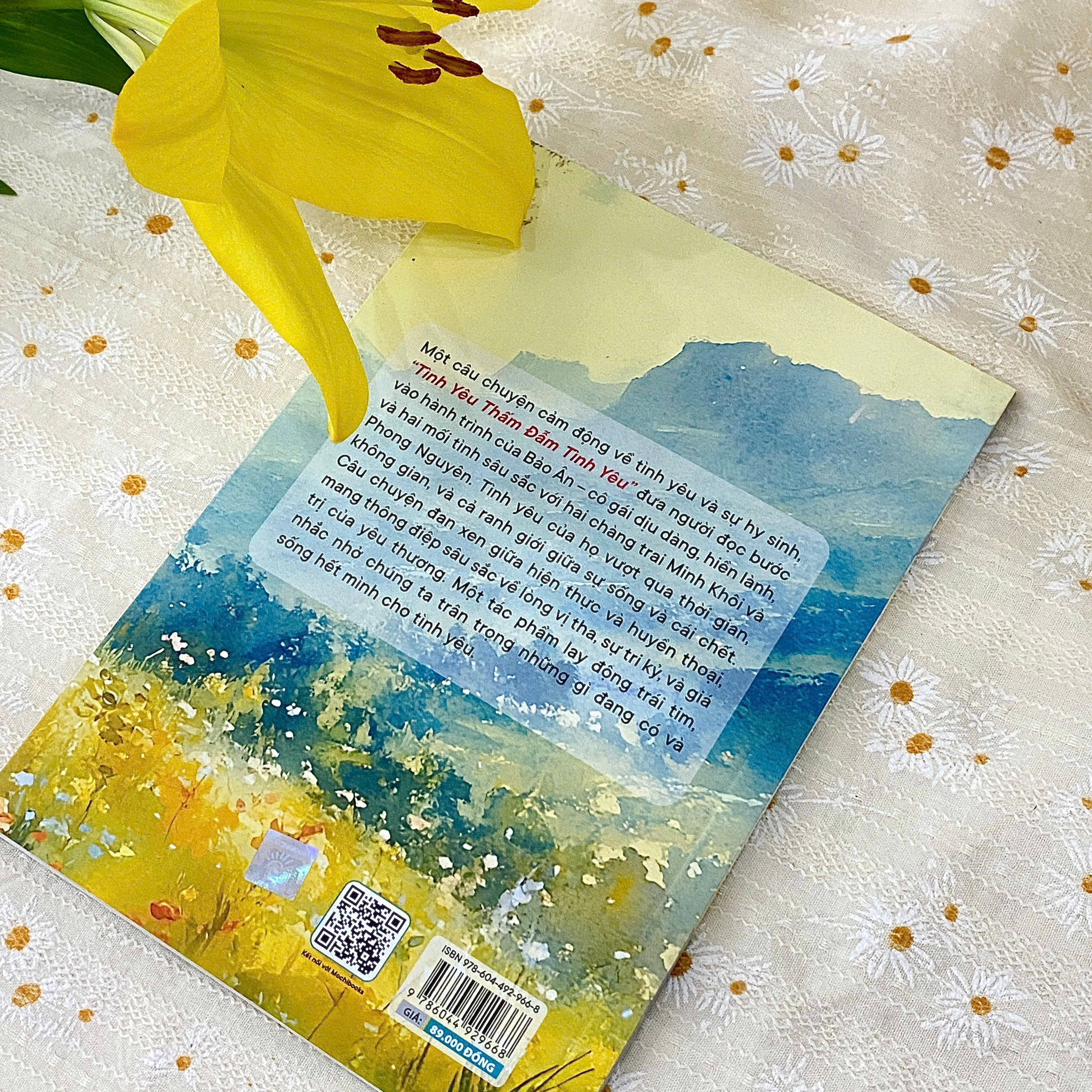 Sách - Tình yêu thấm đẫm tình yêu