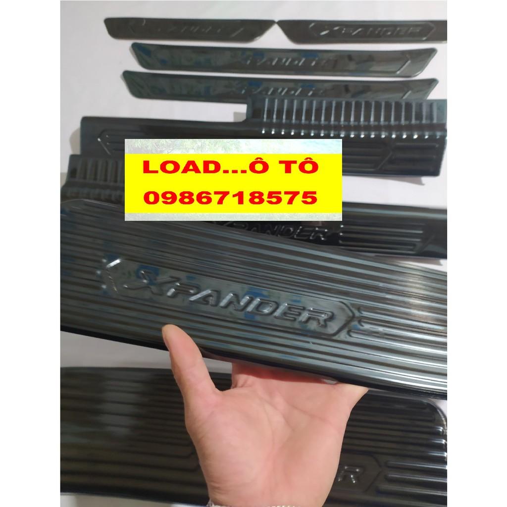 Ốp Bậc Cửa, Nẹp Bước Chân Xe Mitsubishi Xpander 2022-2018 Trong, Ngoài Chất Chất Liệu Titan Cao Cấp