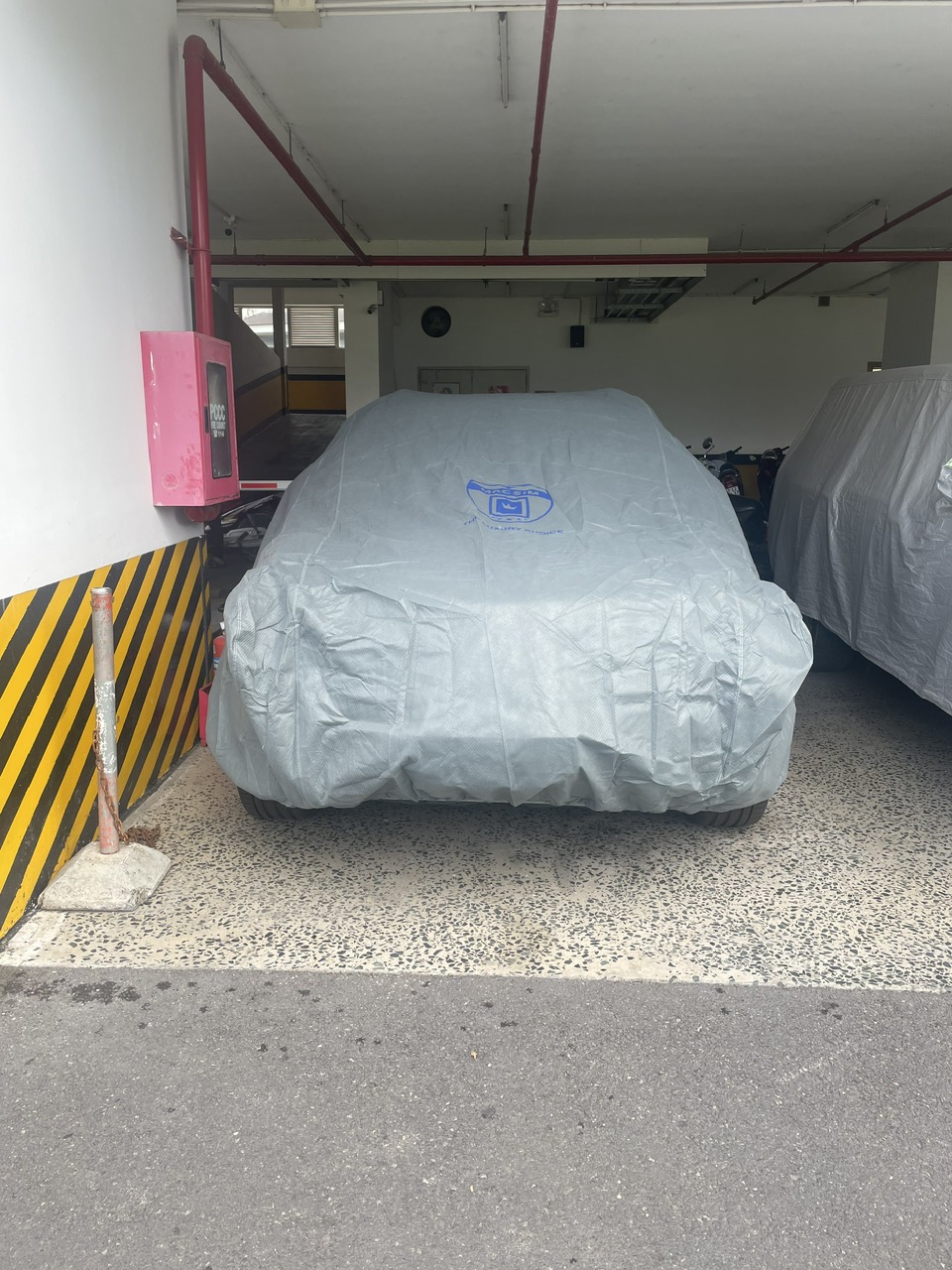 Bạt phủ ô tô chất liệu vải không dệt 3 lớp cao cấp thương hiệu MACSIM cho xe ô tô Audi A6 - màu ghi