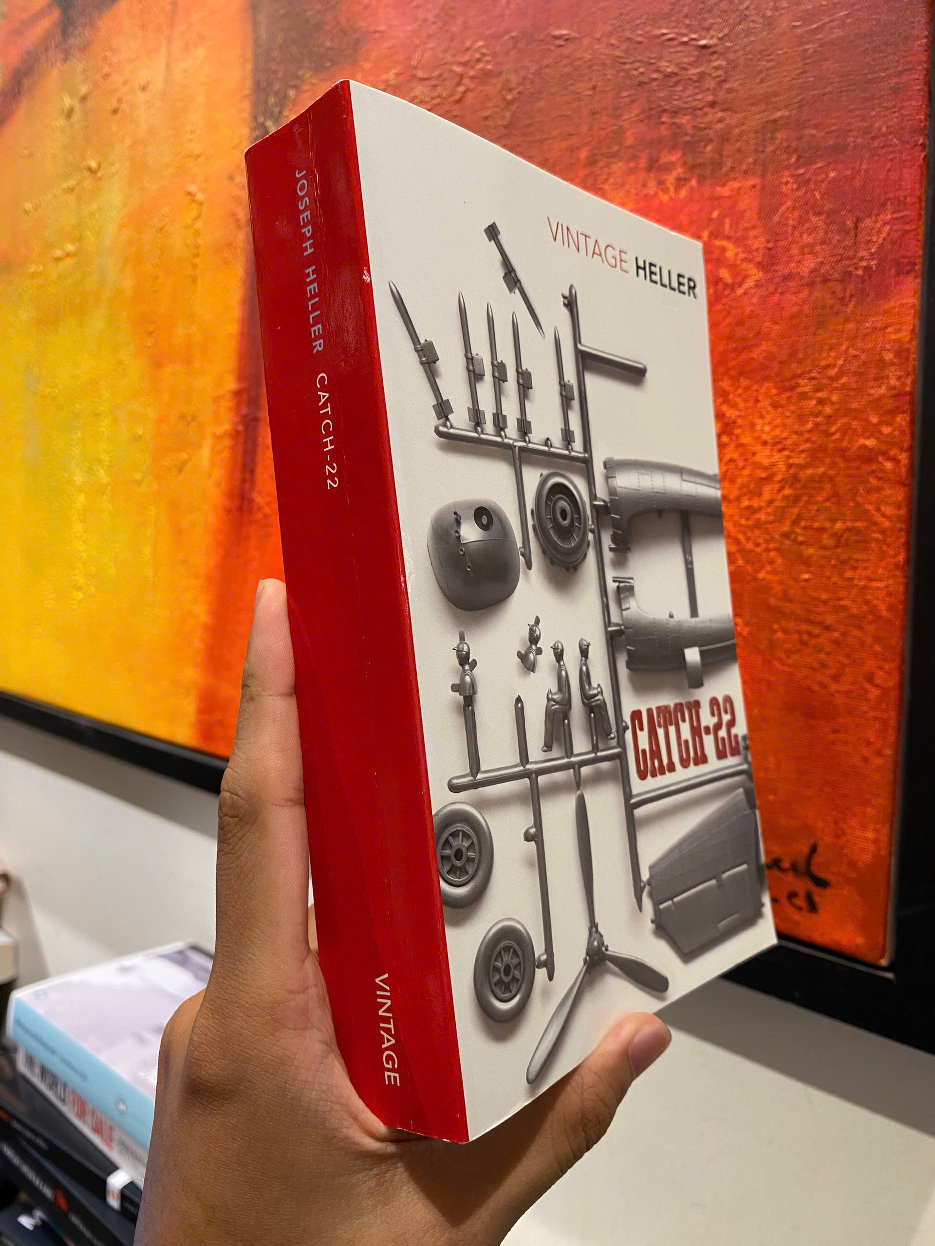 Sách - Catch-22 by Joseph Heller/English Poetry, Drama & Criticism/Sách ngoại văn chính hãng