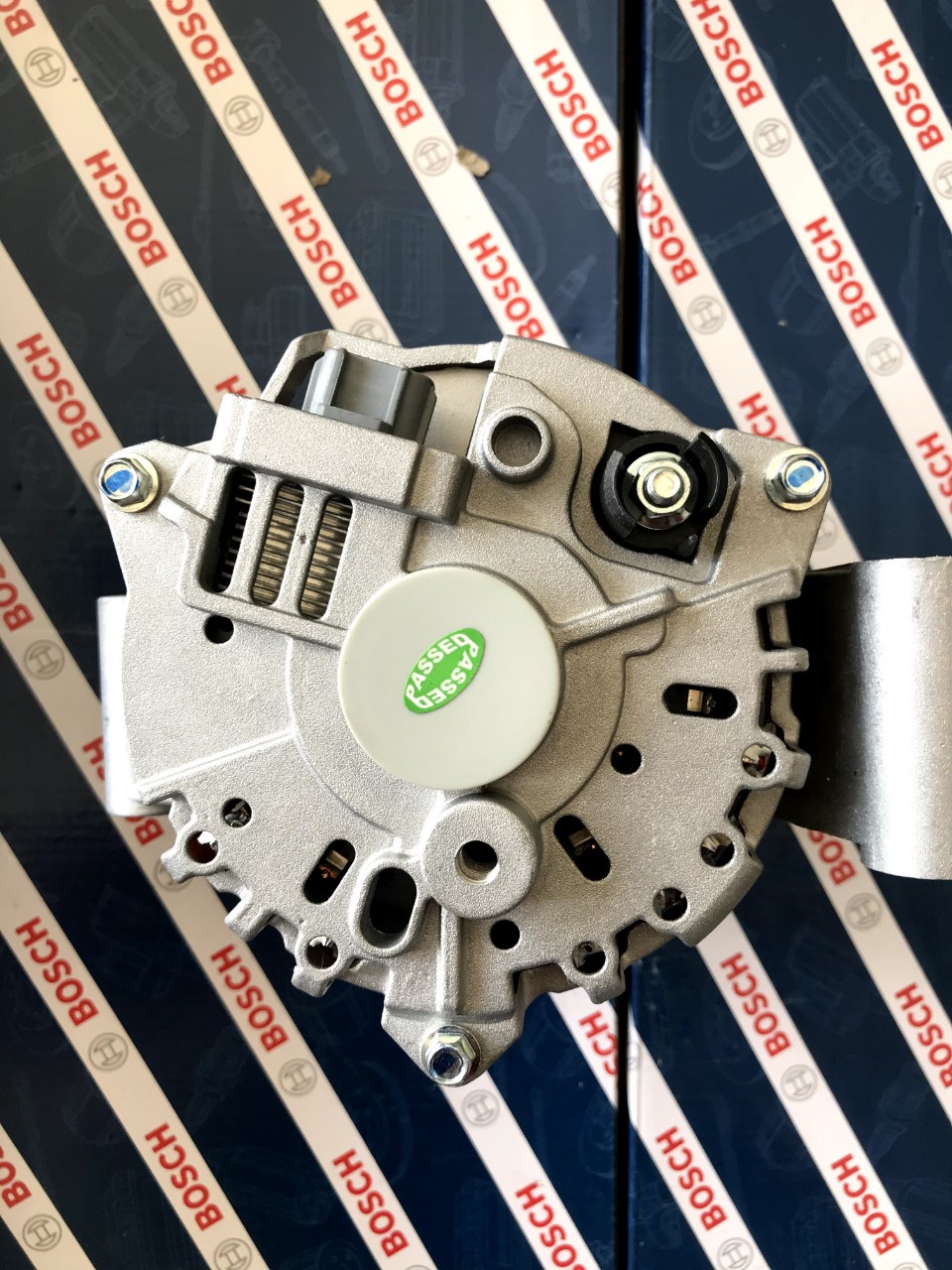 Máy Phát Bosch Alternator 12V 95A Ford Transit 2.4 (2003-2007)