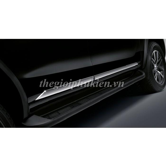 Bộ ốp, nẹp sườn Toyota Fortuner 2017-2019 bản nhỏ