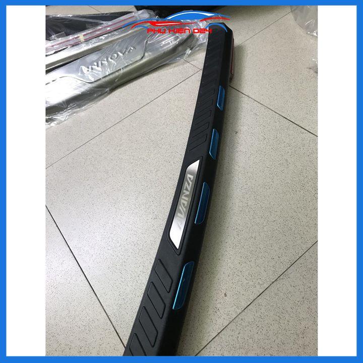 Ốp chống trầy cốp ngoài nhựa đen Avanza 2017-2018-2019-2020-2021-2022 dán cốp sau chống xước trang trí xe