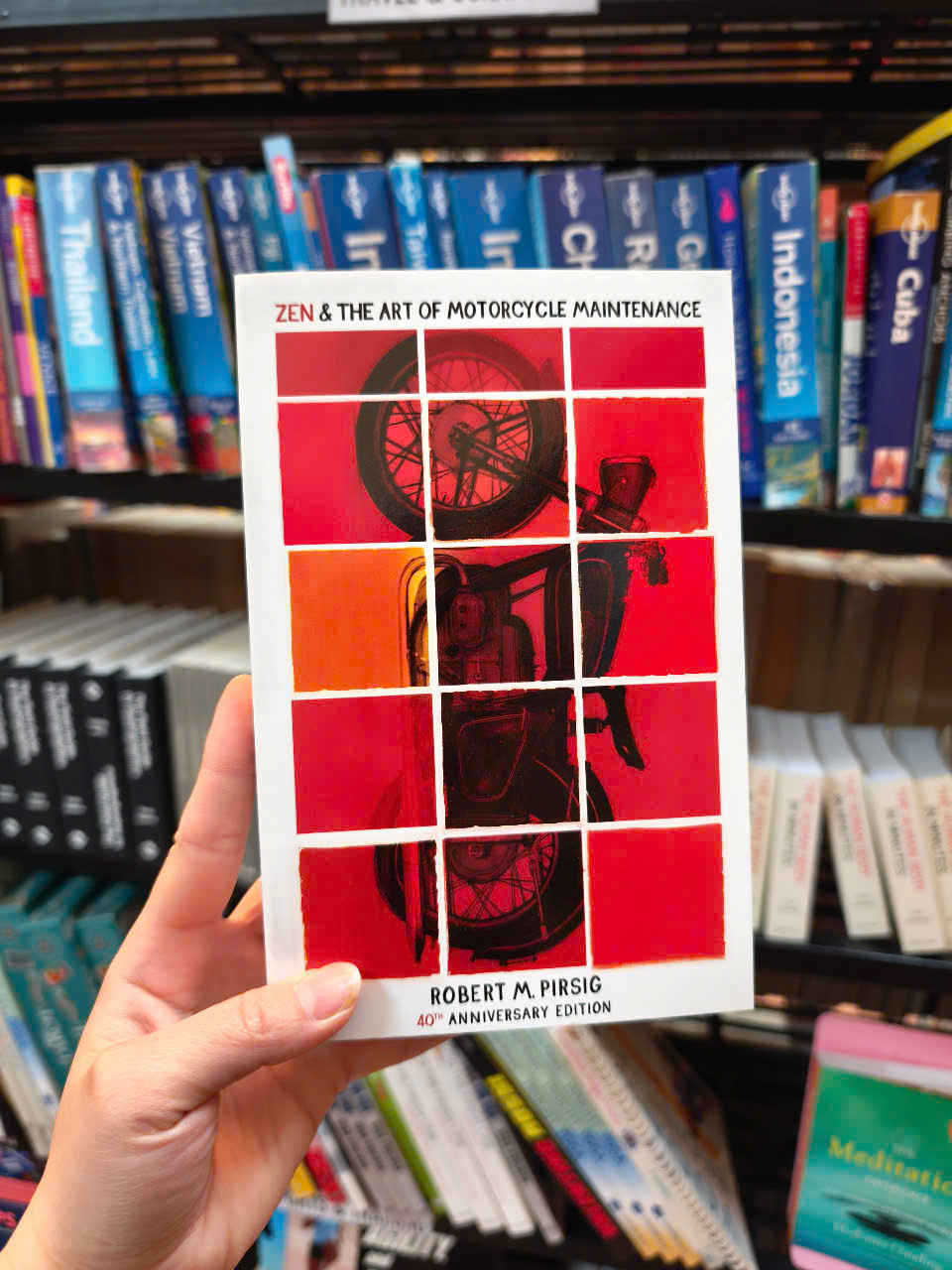 Sách - Zen & the Art of Motorcycle Maintenance by Robert M Pirsig - Sách tiếng anh, Bìa mềm
