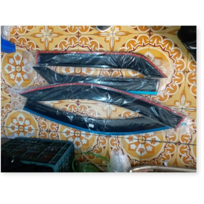 Bộ vè mưa chỉ mạ dành cho xe Fortuner 2017-2019 hàng đẹp