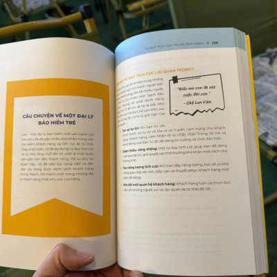 31 NGÀY BÁN HÀNG THỰC CHIẾN - Hoàng Trung Dũng – Alphabooks – NXB Lao Động