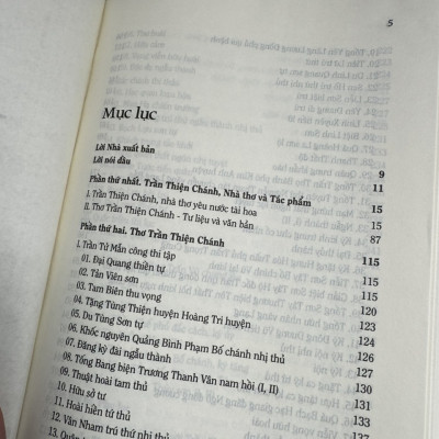 (Bìa cứng) THƠ TRẦN THIỆN CHÁNH - Cao Tự Thanh dịch và giới thiệu - NXB Đại học Sư Phạm