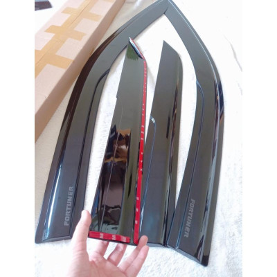 Vè che mưa Toyota Fortuner 2016-2022 hàng Thái Lan nên dày , có vi deo rivew sản phẩm