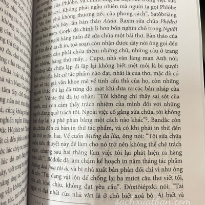 Sách Lí Luận Văn Học Tập 1 - Văn học, nhà văn, bạn đọc