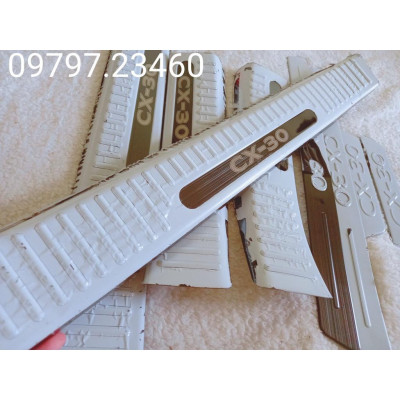 Ốp bậc cửa , nẹp bước chân mazda CX30 2021-2022 cao cấp -mẫu Titan 8 chi tiết