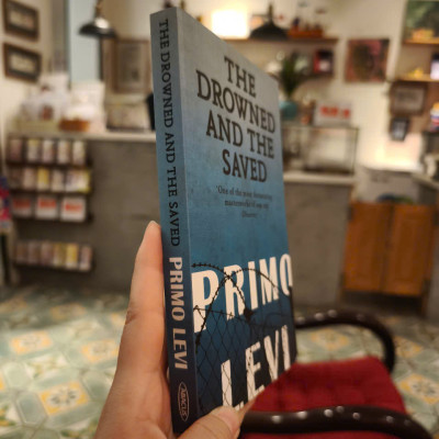 Sách - The Drowned and The Saved by Primo Levi - Biography/ Tiểu sử tiếng Anh/ English Book