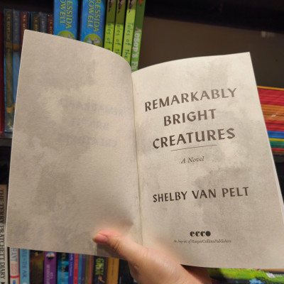 Sách - Remarkably Bright Creatures: A Novel by Shelby Van Pelt - Best of #BookTok