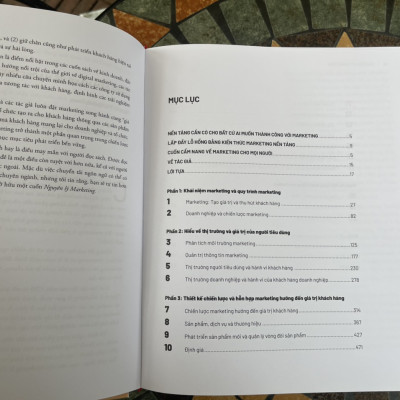 (Bìa cứng) NGUYÊN LÝ MARKETING - PHIÊN BẢN THỨ 17 CỦA PHILIP KOTLER & GARY ARMSTRONG - CUỐN SÁCH NỀN TẢNG MÀ MỌI MARKETER CẦN CÓ - Philip Kolter, Gary Armstrong - Hùng Vũ dịch - Alphabooks -Nhà Xuất Bản Đại học Kinh Tế Quốc Dân 