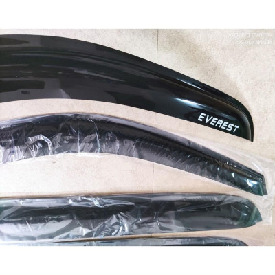 Vè Che Mưa Dành Cho Ford Everest 2008 - 2015 Màu Đen Bộ 4 Vè