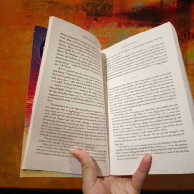 Sách - The Song of the Cell by Siddhartha Mukherjee/Amazon Editors