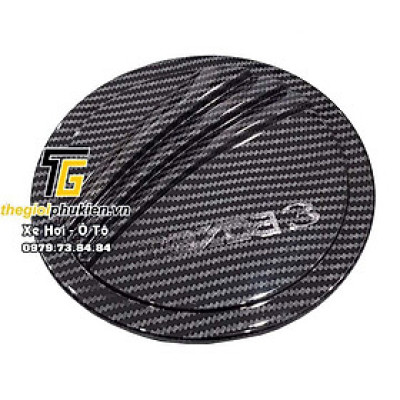 Ốp nắp đậy bình xăng Mazda 3 2015-2019 vân Carbon