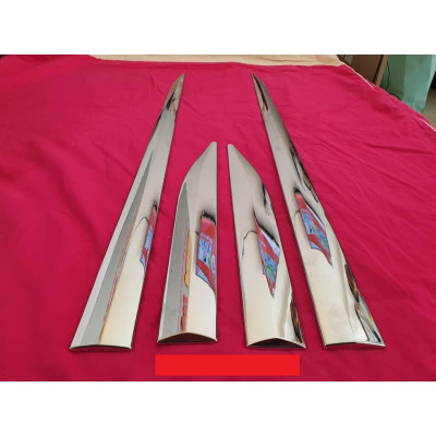 Ốp nẹp sườn, Nẹp hông xe Toyota Cross 2020 2021 2022 2023 Hàng inox đẹp, sáng bóng, vừa form xe