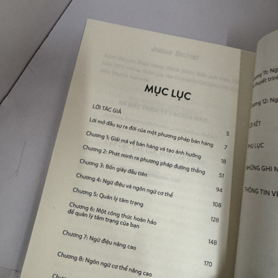 (Tái bản 2024) SÓI GIÀ PHỐ WALL (PHẦN III): Cuốn Hồi Ký Không Nên Đọc Ngắt Quãng Được Viết Bởi "Chủ Nhân Trẻ Của Vũ Trụ Phố Wall" - J.Belfort - Nguyễn Xuân Hồng dịch - Bách Việt