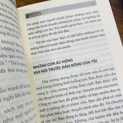 Sách - Nghệ thuật nói trước công chúng, Chiến thần livestream, Short videos, Nghệ thuật bán hàng bằng câu chuyện