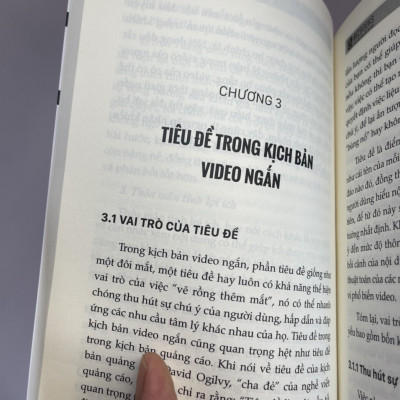 SHORT VIDEOS – KỊCH BẢN HAY, TRIỆU VIEW TỚI TAY -  Thu Quỳ – Minh Thanh dịch – Bizbooks - NXB Hồng Đức