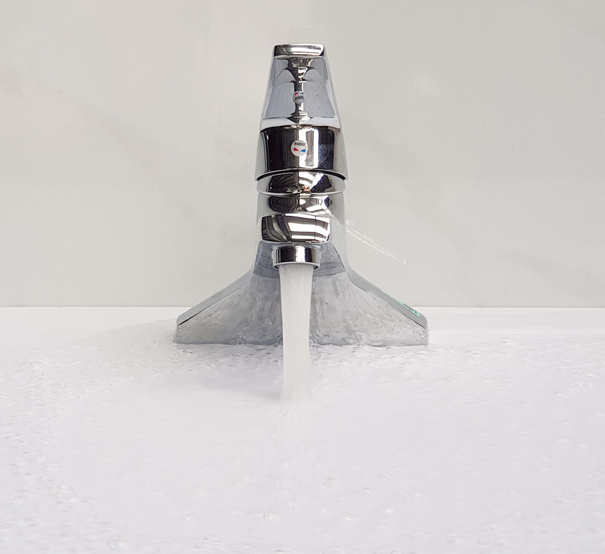 Vòi Lavabo 2 chân Đồng mạ Chrome Eurolife EL-IRIS03 ( Trắng bạc)