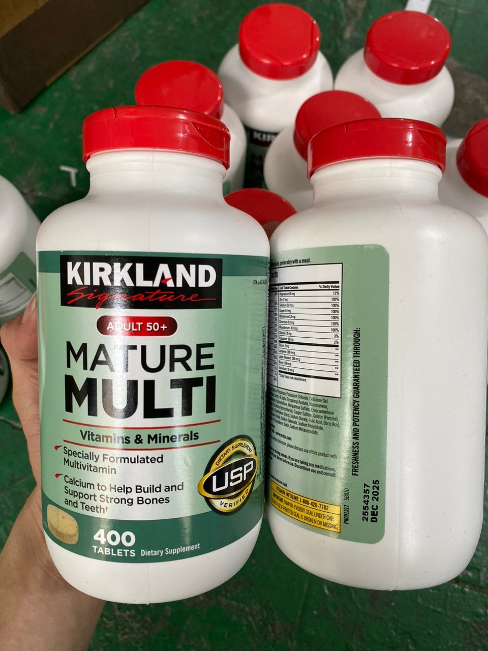 Vitamin tổng hợp cho người từ 50 tuổi Mature Multi Vitamins & Minerals Kirkland tăng sức đề kháng, hỗ trợ xương, răng và cơ bắp khỏe - OZ Slim Store