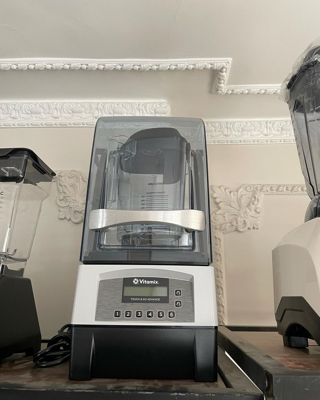 Máy xay sinh tố công nghiệp Vitamix Touch&Go 2 Blending Station | Hàng chính hãng