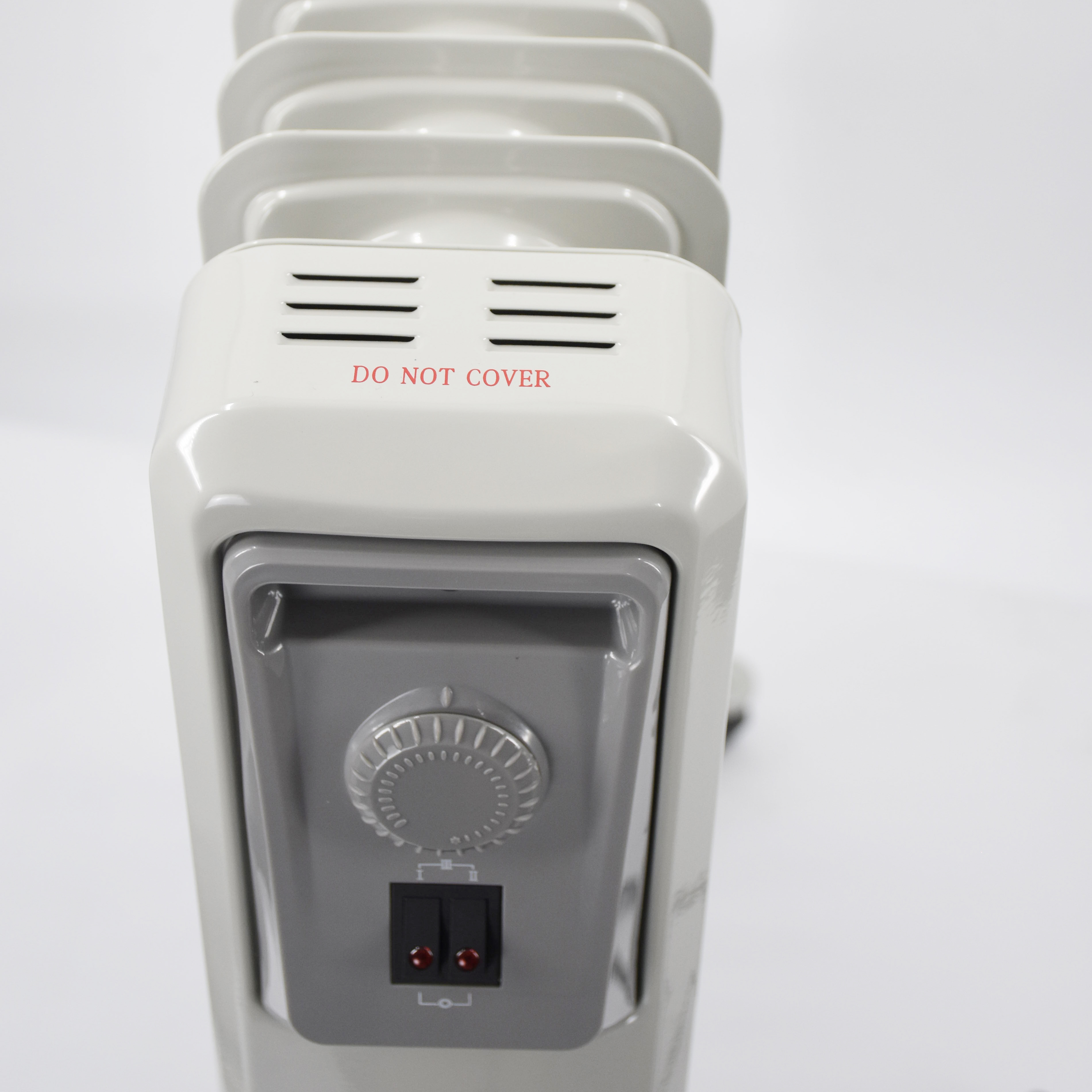 Máy Sưởi Dầu Tiross 11 thanh TS9217 (2200W) - Hàng chính hãng